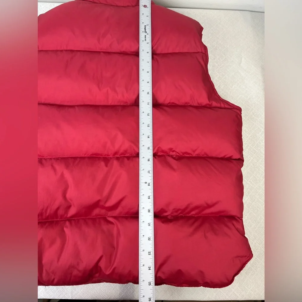 L.L. Bean Red Puffer Vest Size unknown measurement’s in photos - Picture 8 of 10